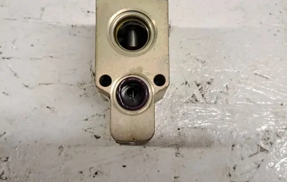 Audi A3 S3 8L Air conditioning (A/C) expansion valve 2301965 664239X