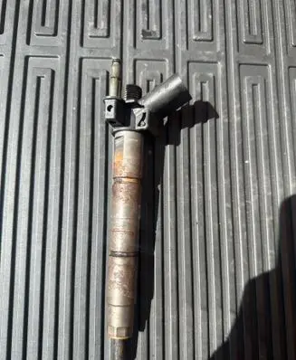 BMW 1 E81 E87 Fuel injector 0986435363