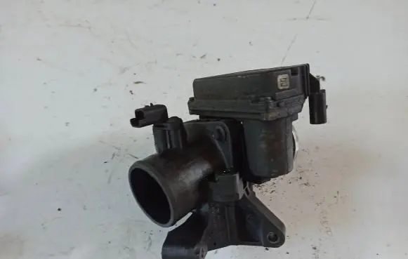 Ford Focus Throttle valve 7V2Q9E926AB A2C53233880 101110233