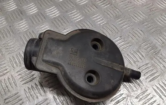 Opel Corsa C Oil breather separator 90572687
