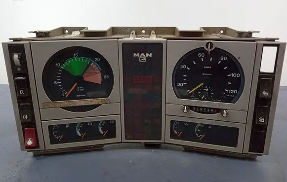 AC 428 Speedometer (instrument cluster) 81272026080