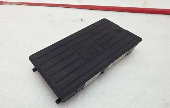 Audi A4 S4 B9 Wireless charging module 8W0035502C