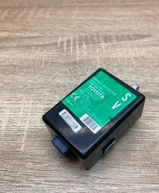 Toyota Verso Door control unit/module 897400F010 61B430000