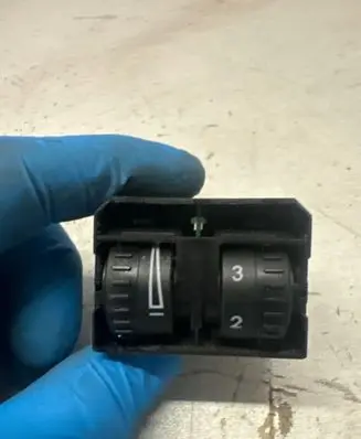 Volkswagen Caddy Headlight level height control switch 2K0941333D