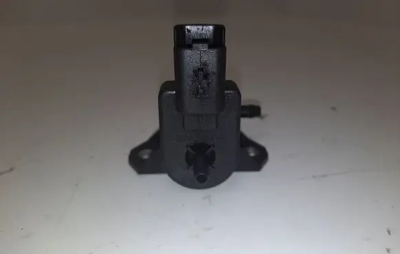 Vacuum valve