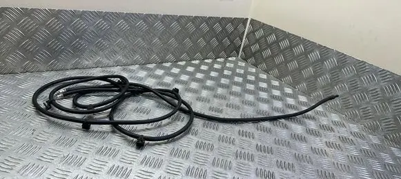 Volvo S90, V90 Windshield washer fluid hose 