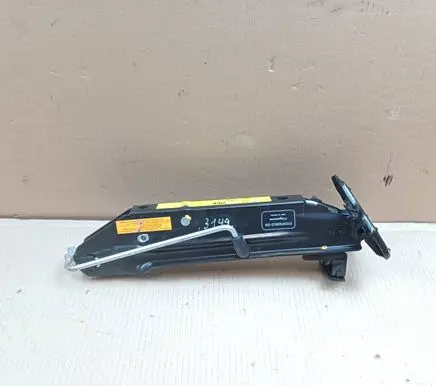 Porsche Macan (95B) Lift Jack 7P0011031A