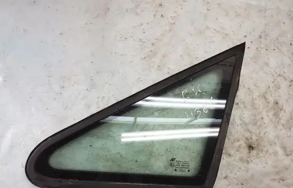 Ford Galaxy Front triangle window/glass 