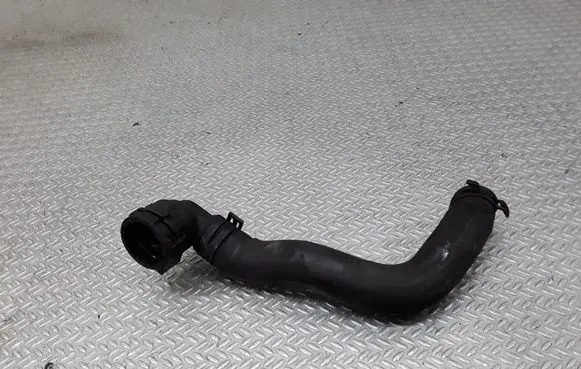 Audi A3 S3 8P Engine coolant pipe/hose