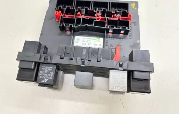 Volkswagen Jetta V Comfort/convenience module 3C0937049Q