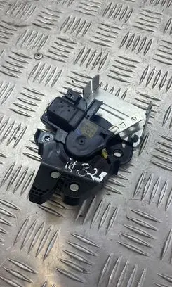 Mazda 3 II Tailgate/trunk/boot lock/catch/latch