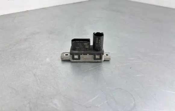 Jaguar F-Pace Glow plug pre-heat relay GX7312B533AD