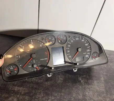 Audi A6 S6 C5 4B Speedometer (instrument cluster) 88311264