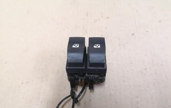 Renault Espace - Grand espace IV Electric window control switch 26503