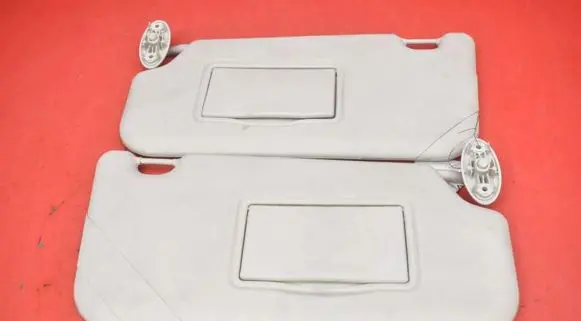 Sun visor