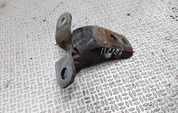 Toyota RAV 4 (XA10) Front door lower hinge 