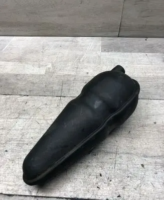 Vacuum air tank