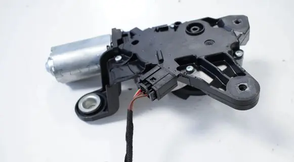 Audi A1 Rear window wiper motor 7311415
