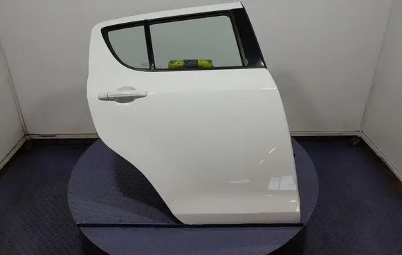 Suzuki Swift II Rear door