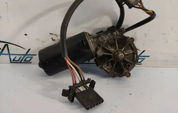 Renault Scenic I Wiper motor 1395106