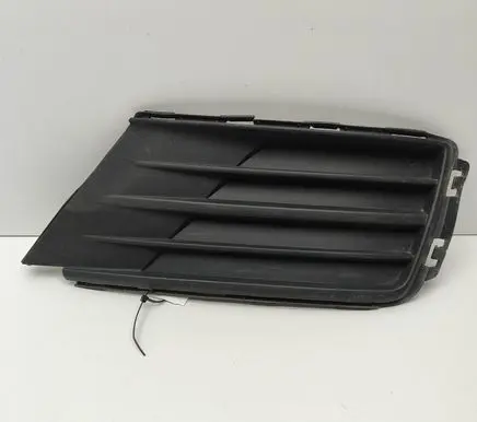 Volkswagen Caddy Front grill 2K5853666E
