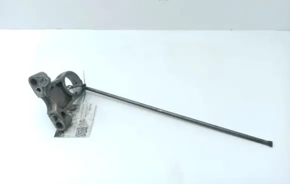 Mercedes-Benz COMPAKT W115 Camshaft holder 6160510612
