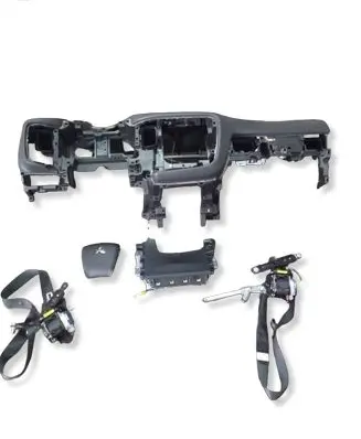 Mitsubishi Outlander Airbag set with panel 