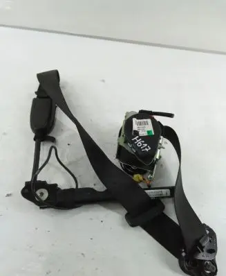 Opel Zafira C Front seatbelt 620611500