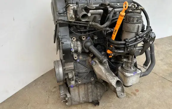 Audi A4 S4 B5 8D Engine 038103021c 038103373R