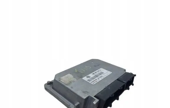 Audi A4 S4 B5 8D Engine control unit/module 3B0907557D 5WP486701