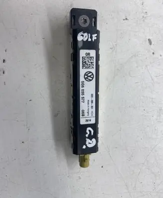 Volkswagen Golf VII Aerial antenna amplifier 5G6035577