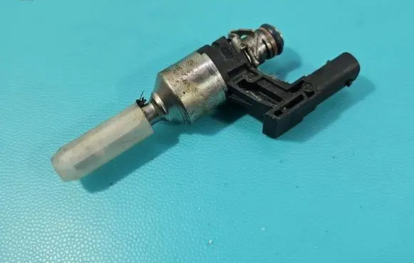 Fuel injector