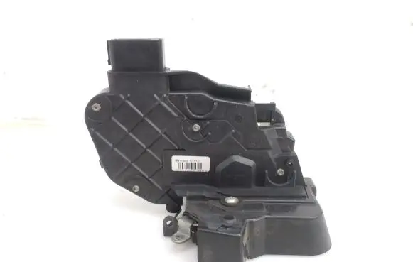 Volvo XC60 Front door lock 30799311