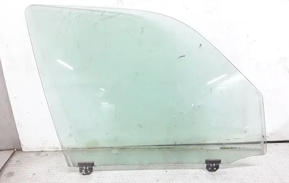 Ford Explorer Front door window glass four-door