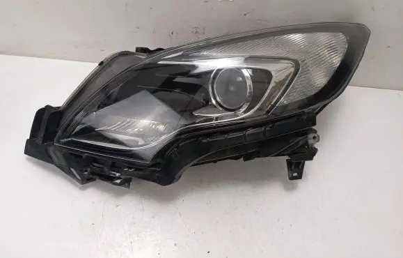 Opel Zafira C Headlight/headlamp 39009023 LE10C6239 030126360105