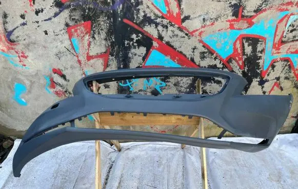 Volvo V40 Front bumper 31283732 6P8BB