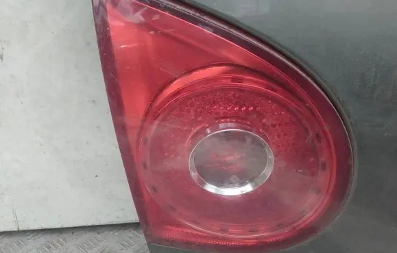 Volkswagen Golf V Tailgate rear/tail lights