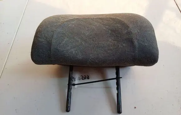 Peugeot 406 Front seat headrest 