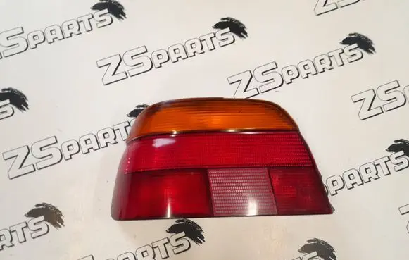BMW 5 E39 Rear/tail lights 8358031 2VP00724001