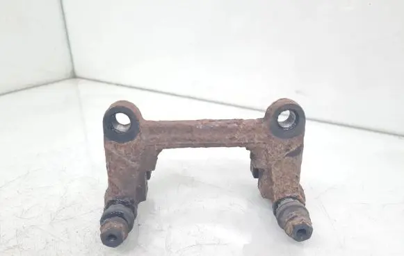 Opel Vivaro Brake caliper pad carrier rear 