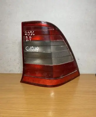 Mercedes-Benz C W202 Rear/tail lights 2028202864 C1034