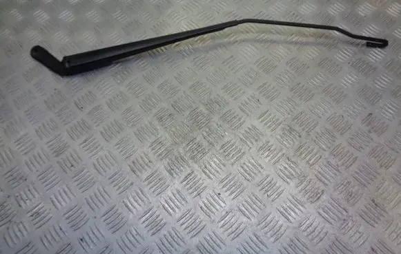 Peugeot 206 Front wiper blade arm