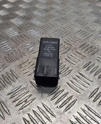 Ford Focus Glow plug pre-heat relay 9666671780