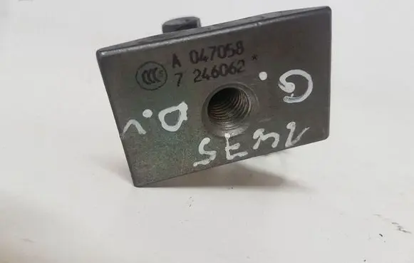 BMW 3 F30 F35 F31 Rear door upper hinge 7246062 A047058