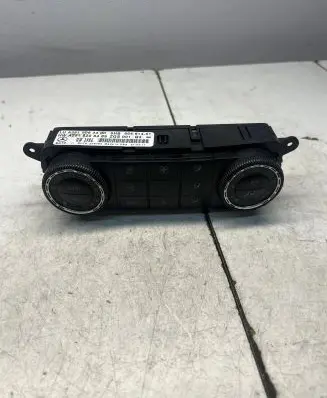 Mercedes-Benz ML W164 Climate control unit A2518206489 5HB96491451 A2519063300
