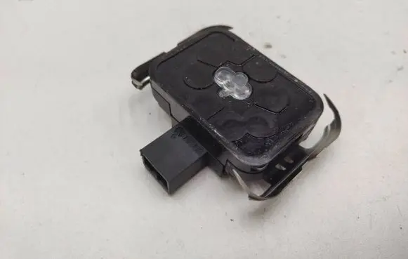 Land Rover Freelander 2 - LR2 Rain sensor 30655338 6G9N17D547AC 1397212103