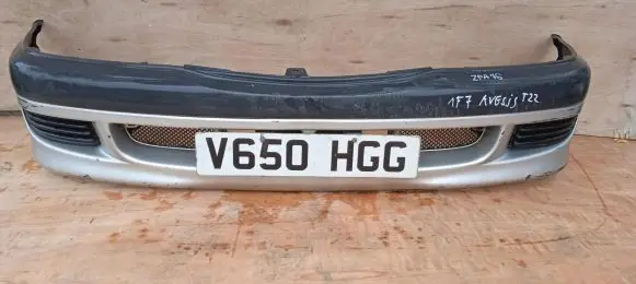 Toyota Avensis T220 Front bumper