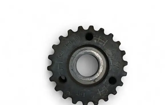 Volkswagen PASSAT B8 Fuel pump gear (pulley) 04L130111A