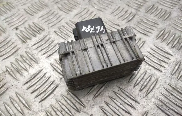 Opel Insignia A Glow plug pre-heat relay 55354141 51299018A
