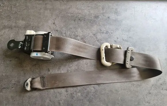 Mitsubishi Pajero Sport I Front seatbelt